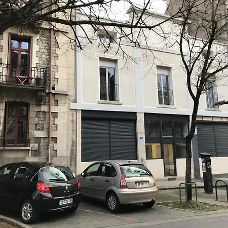 Le Moutarde شقة ديجون